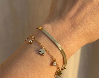 Bracelet superposé doré | Chaîne serpent en acier inoxydable, breloques trèfle, cristaux | Vêtements de poignet imperméables