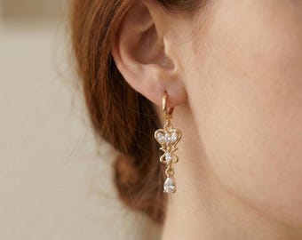 Pendants d'oreilles en cristal doré | Pendentif filigrane en acier inoxydable | Bijoux de mariée élégants | Boucles d'oreilles en forme de larme imperméables