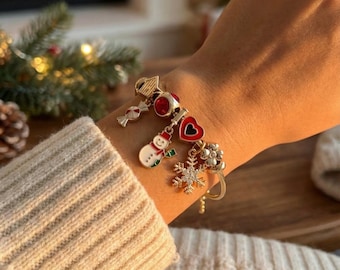 Bracelet à breloques de Noël, chaîne serpent en acier inoxydable doré, bonhomme de neige flocon de neige et coeur rouge, bijoux de fête, cadeau de Noël pour elle