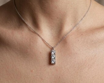 Collier pendant trois pierres, pendentif trilogie en acier inoxydable argenté, chaîne à barreaux en cristal minimaliste, bijoux du passé, du présent, du futur