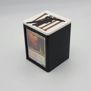 MTG COMMANDER Deck Box -Final Fantasy VIII Squall