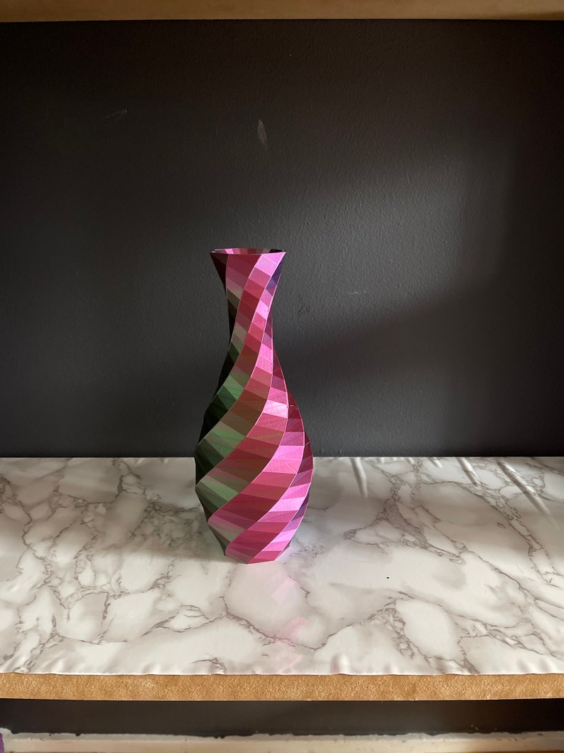 Color changing vase. Multicolored vase Every side is a different variation of colors Decorative vase image 2