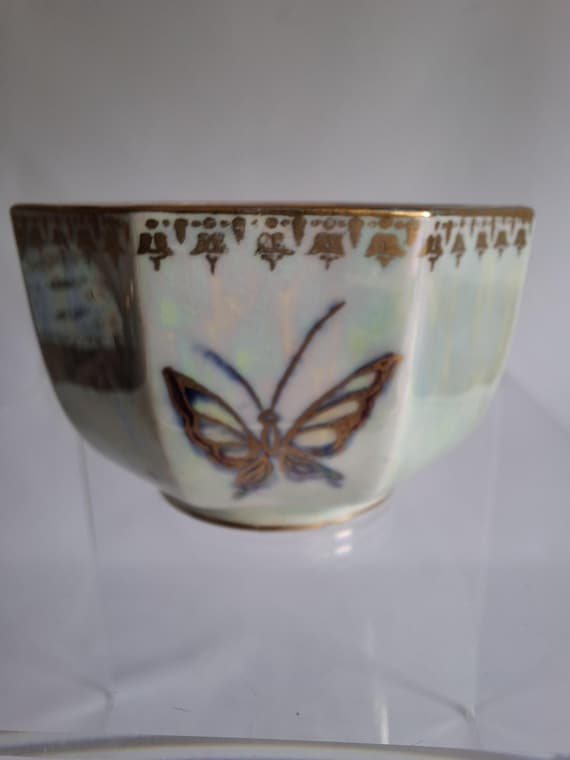 Antique Wedgewood Fairyland Cream Octagonal Lustre Bowl - Circa 1920