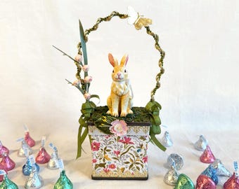 From England Tin Metal Easter Egg Peter Rabbit Beatrix Potter Box