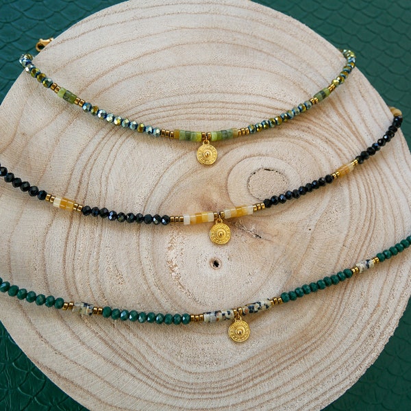 Collier ras du cou en pierres naturelles