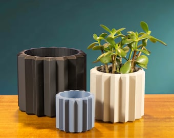 Matte "Star" Planter, Unique 3D Printed Plant Pot with Drainage & Saucer For Houseplants, 4 Color Options, Small, Med or Large