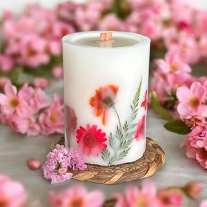 Large scented pillar candle,candle gift for her,botanical candle,birthday gift for women,long lasting candle,thank you gift,floral candle
