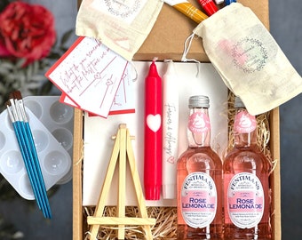 Valentines date night box,date night box for two,experience box,gift for couples,valentines activity,gift for boyfriend,date night in, DIY