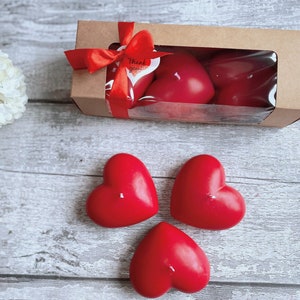 Herzförmige Kerze, rotes Herz Dekor, romantische Geschenkidee, Geschenk für Frauen, langlebige Kerze, Kerze in Geschenkbox, Geschenk für sie, Kerzenset