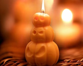 Large pumpkin shaped candle,orange pumpkin candle,autumn home decor,,Halloween candle,pumpkin spice,Spooky candle,Halloween table decoration