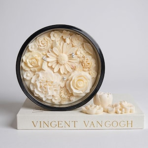 3D Floral Soy Candle: Large Three Wick Scented Candle