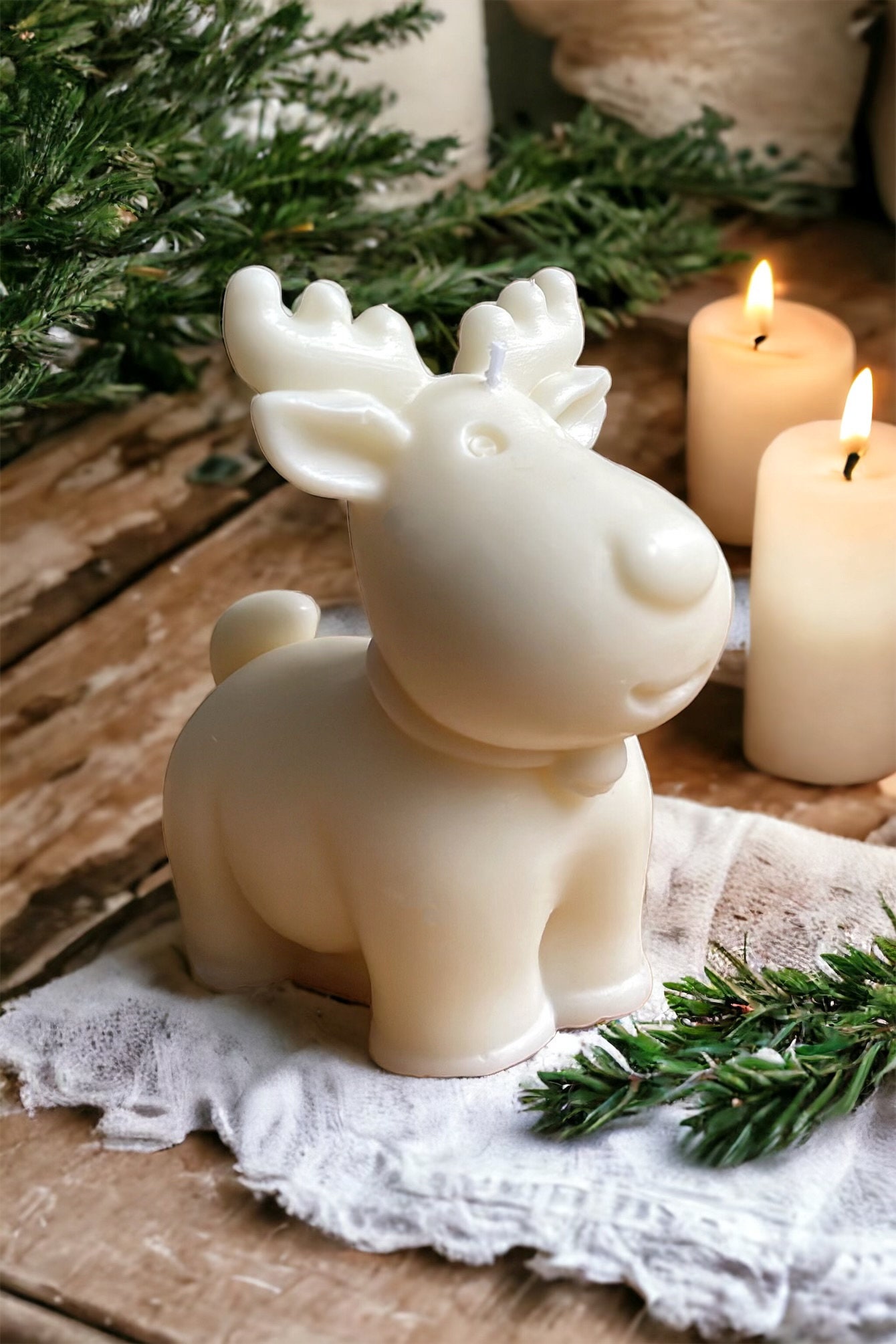 Candela invernale di Natale con renna, candela profumata alce, idea regalo candela festosa, regalo di Natale per lei, decorazioni per la tavola di Natale, regalo per le donne - Italia