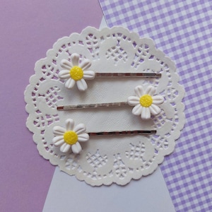Daisy Hair Clip, Daisy Hair Pin, Cute Hair Clips, Flower Hair Clips, Cute Flower Hair Accessories, Spring Hair Clip