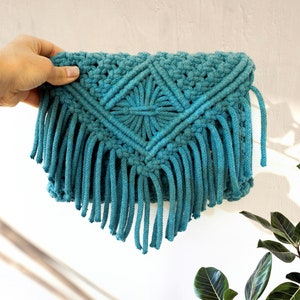 Macrame Purse, Macrame Bag, Boho Cross body Bag, Cut Shoulder Bag, Fringe Macrame Bag, Bohemian Purses, Fringe Macrame Bags, Gift for Her