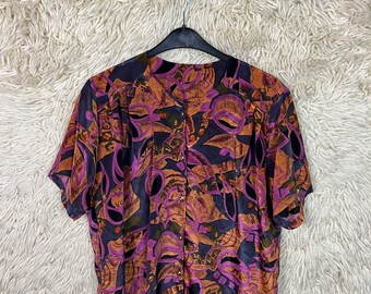 Vintage Shirt Women‘s Size M - XL Shiny Blouse Crazy Pattern Short Sleeves 80s 90s