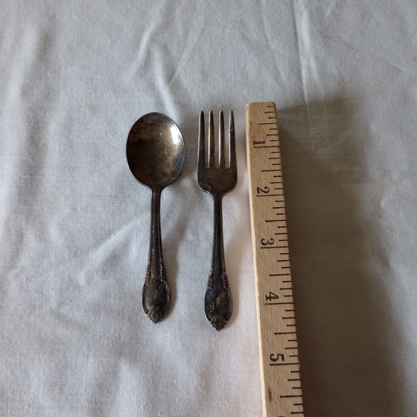 Vintage 1847 Rogers Bro. child's fork and spoon