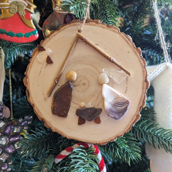 Wood Slice ornament Nativity scene made with sea glass and shells. Sea Glass art