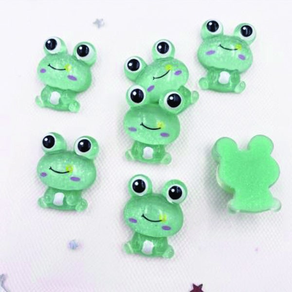 Shiny kawaii frog in flat resin for creations