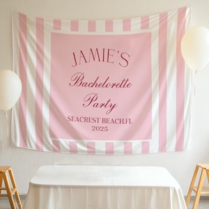 Peut inclure: Toile de fond ray&eacute;e rose et blanche avec le texte "JAMIE'S Bachelorette Party SEACREST BEACH, FL 2025" en lettres roses.