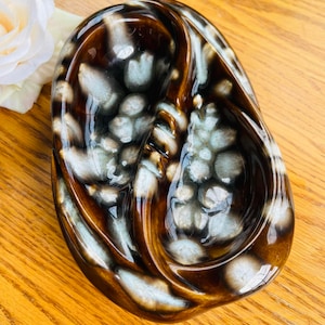 Vintage 1970&#39;s Glossy Drip Glaze Spotted Blue and Brown Oval Ceramic Pottery Art 4 Rest Cigarette Ashtray Trinket Dish