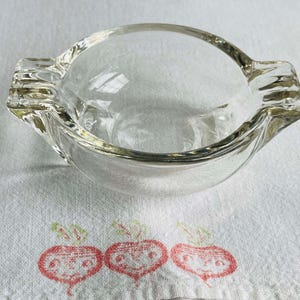 Vintage Art Deco Round Clear Thick 6 Rest Glass Ashtray