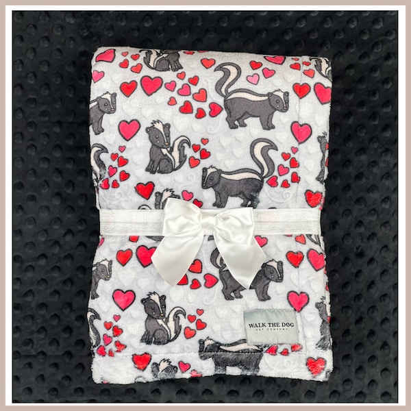 Skunk Pattern Fleece Dog Blanket, Minky Dot, Dog Blanket for Car, Travel Pet Blanket, Puppy Bed Blanket, Dog Mom / Dad Gift