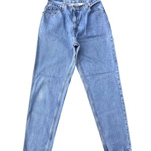 Vintage 90s Levis 550 Relaxed Fit Tapered Leg Light Blue Jeans Size 29 Levis 550 Zipper Fly Denim Levis 550 High Waist Mom Jeans Distressed