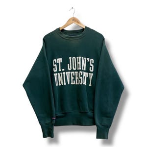 Vintage 90&#39;s St.John&#39;s University Green Sweatshirt MEDIUM St.John&#39;s Crewneck St.John&#39;s Sweater Pullover Spellout Print Logo St.John&#39;s Jumper