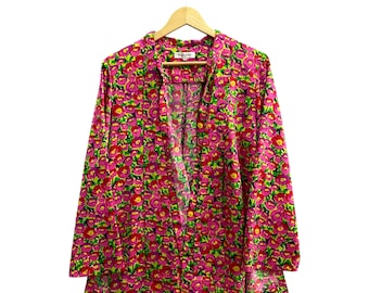 Camisa con corbata Yves Saint Lauren de los años 90 con estampado completo de rosas para mujer, talla 36, estilo clásico retro de Yves Saint Lauren