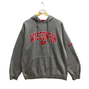 Vintage University Wisconsin Grey Hoodie Size XL Wisconsin State Crewneck Wisconsin Badgers Sweater Wisconsin Badgers Patches Logo Jumper
