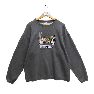 Vintage 90s Looney Tunes sudadera gris pequeño dibujos animados Crewneck Bugs Bunny suéter pullover dibujos animados Tasmanian Devil Coyote bordado logotipo