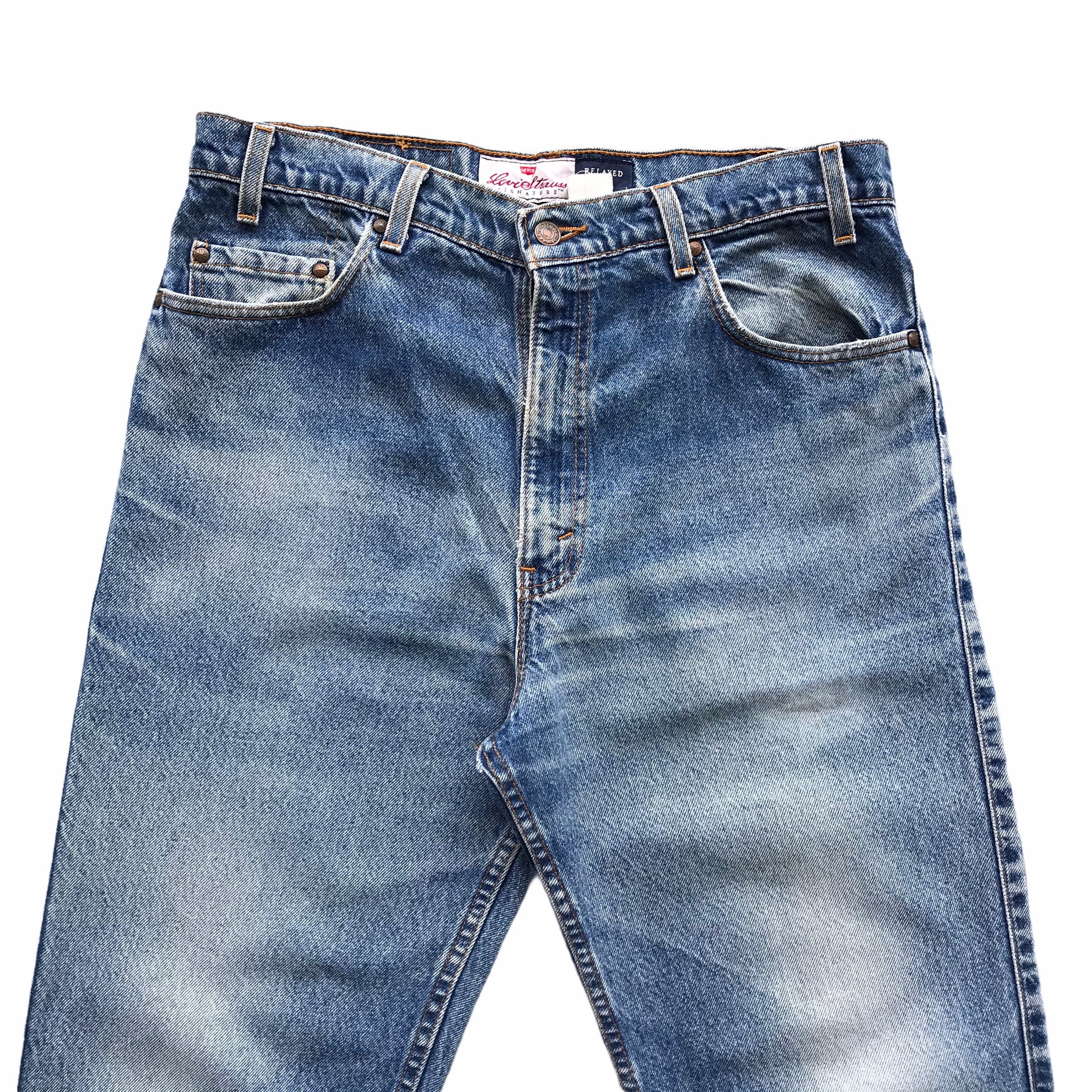 Vintage 90s Levis 540 Relaxed Fit Light Blue Denim Size 35 Levis