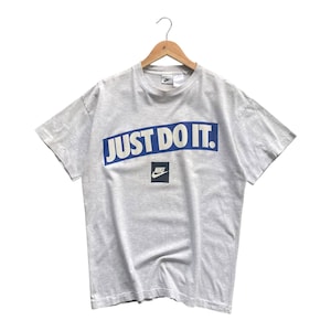 Maglietta vintage anni '90 Nike Swoosh grigia taglia grande girocollo Nike Swoosh maglione con stampa a scatola Nike Swoosh logo maglione pullover Nike Tshirt maglione vintage