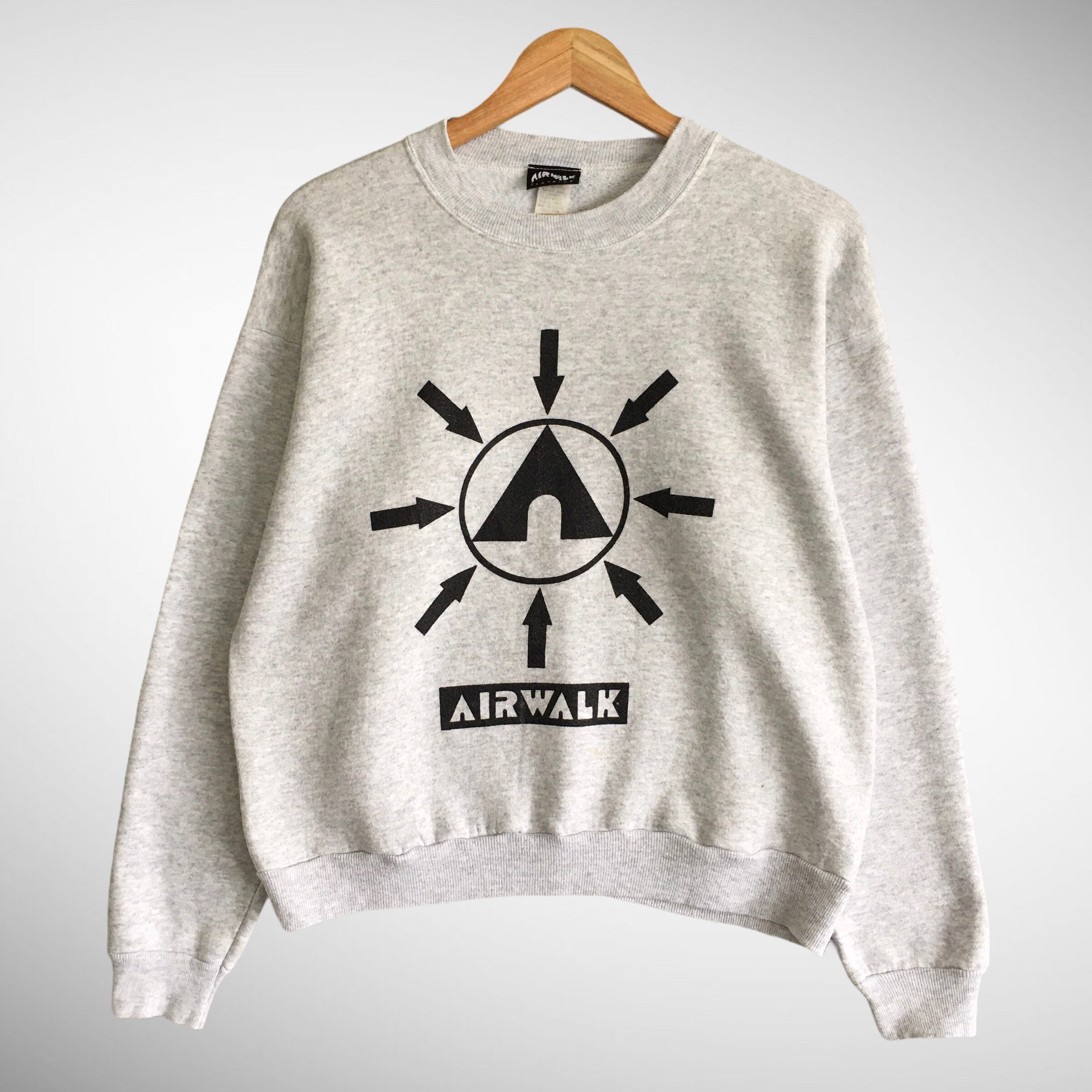 airwalk pullover