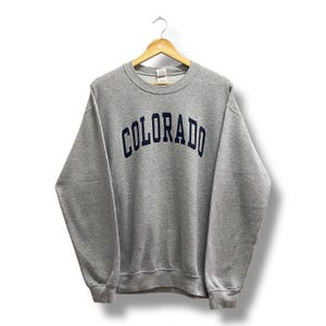 Vintage Y2K Colorado Vail Grey Sweatshirt MEDIUM Colorado Denver Crewneck Colorado Vail Sweater Pullover Print Logo Colorado Denver Jumper