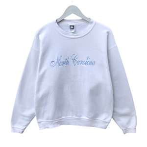 Vintage 90s North Carolina White Unisex Sweatshirt Large North Carolina Crewneck North Carolina Sweater Pullover Embroidered Logo Jumper
