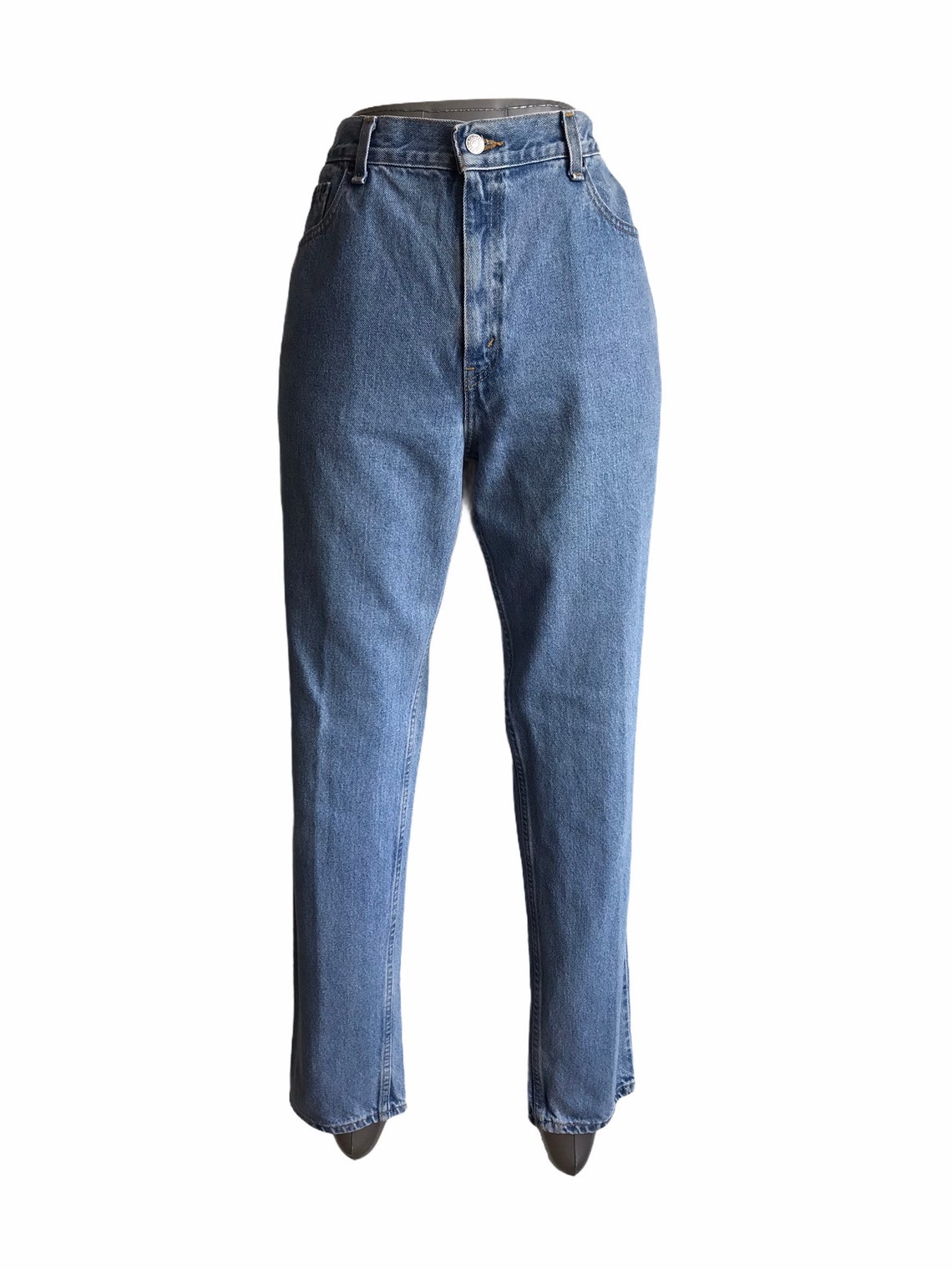 relaxed fit tapered leg levi's