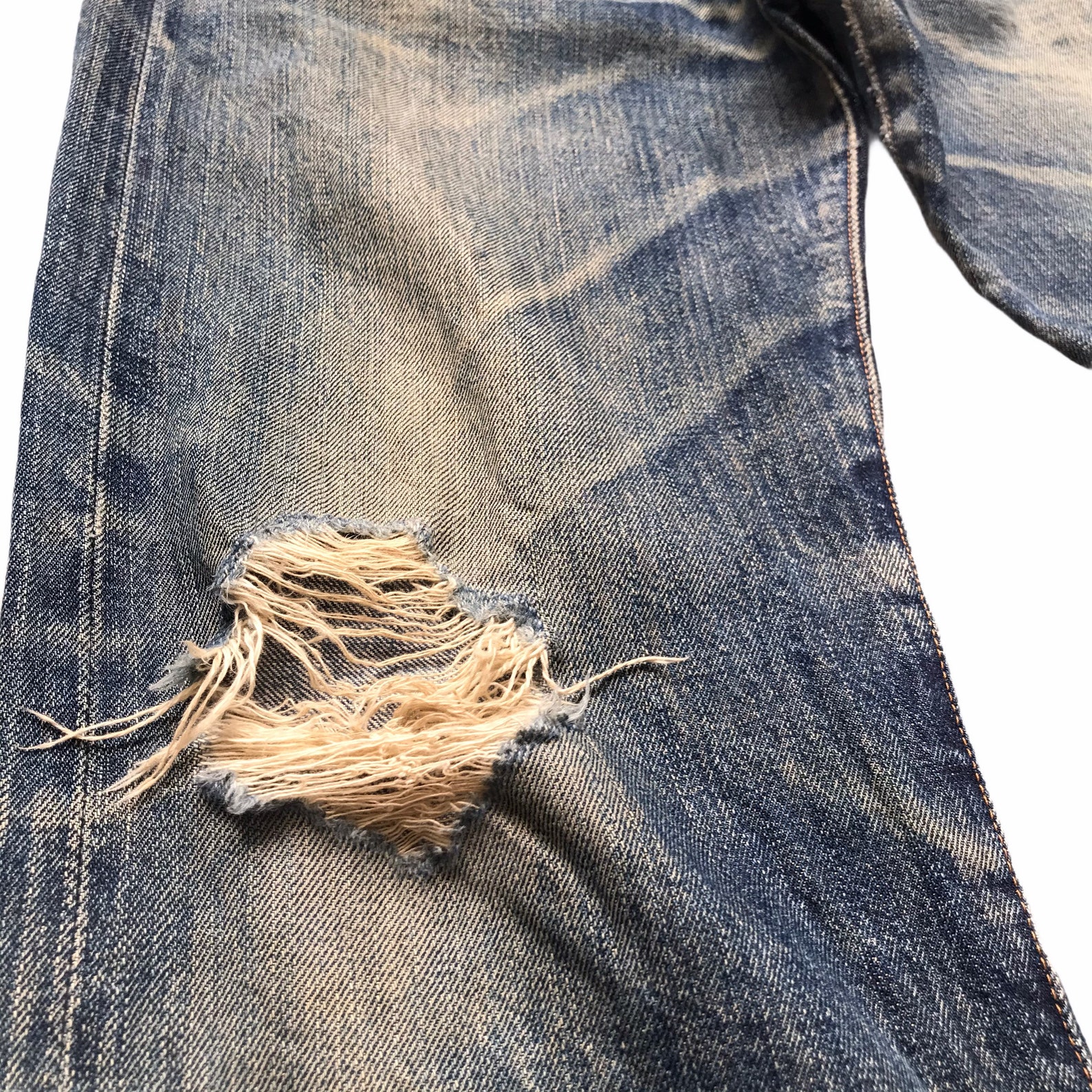 rivet levis