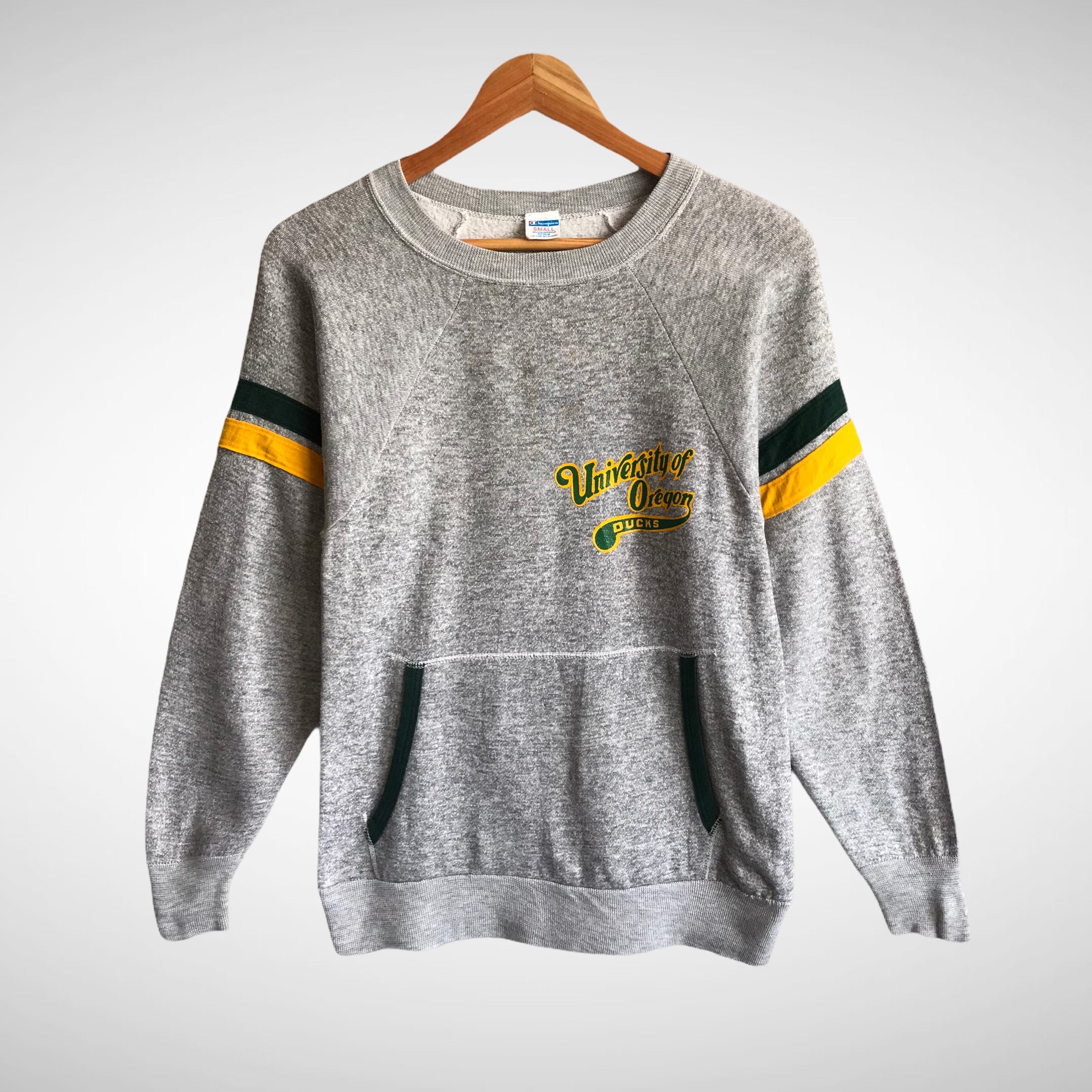 oregon ducks yellow sweatshirt