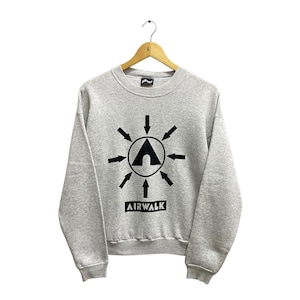 Vintage Airwalk Clothing Grey Croptop Sweatshirt Women MEDIUM Airwalk Clothing Crewneck Airwalk Sweater Pullover Print Logo Airwalk Jumper