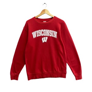 Vintage Y2K University Wisconsin Red Sweatshirt MEDIUM Wisconsin Crewneck Wisconsin Badgers Sweater Pullover Badgers Print Logo Jumper