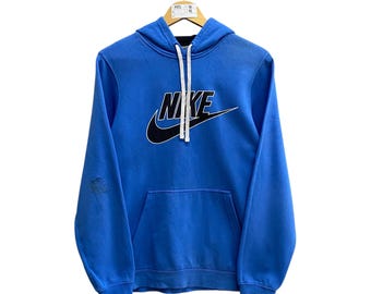 Felpa con cappuccio vintage Y2K Nike Swoosh blu usurata PICCOLO Felpa con cappuccio Nike Swoosh Felpa con cappuccio Nike Swoosh Logo stampato Felpa con cappuccio Nike Swoosh