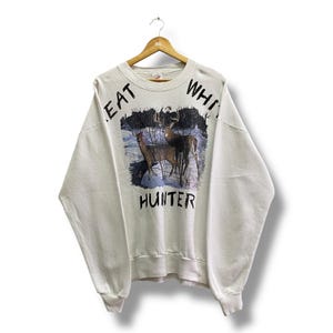 Vintage 90&#39;s Great White Hunter White Sweatshirt MEDIUM Wildlife Animal Crewneck Deer White Tail Sweater Pullover Print Logo Deer Jumper