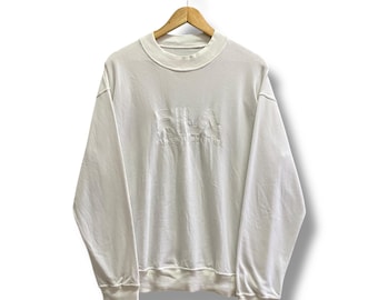 Vintage 90's Fila White Sweatshirt MEDIUM Fila Crewneck Fila Sweater Pullover Spel Out  Fila Biella Italia Embroidered Logo Jumper