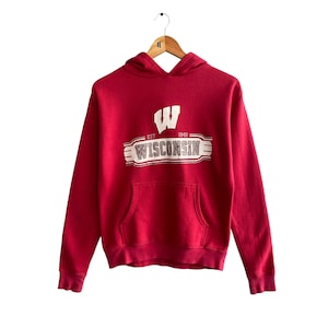 Vintage 90s Wisconsin Badgers Red Hoodie Small Wisconsin Crewneck Wisconsin Badgers Sweater Pullover Wisconsin Badgers Print Logo Jumper