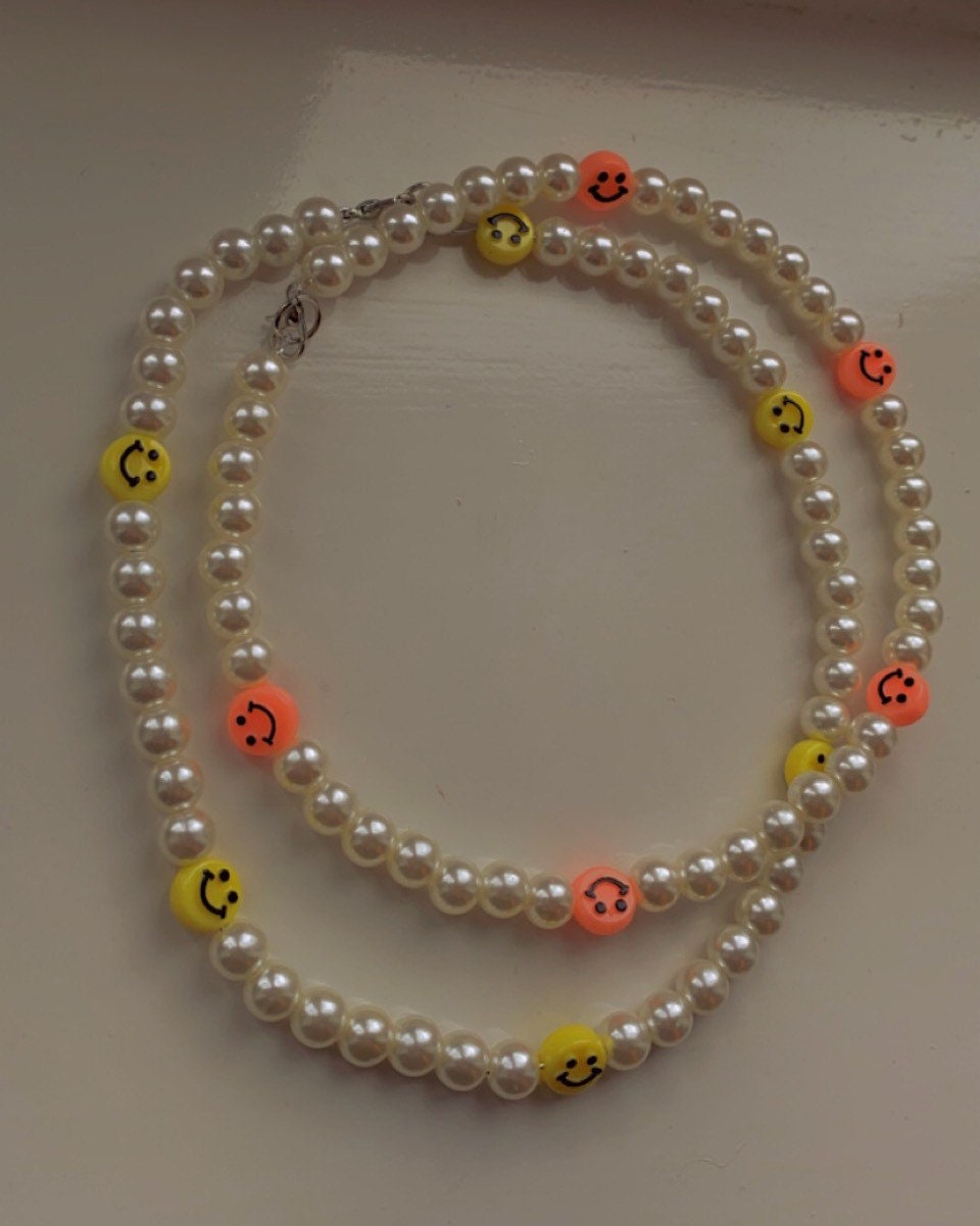 New smiley face pearl necklace Etsy