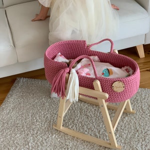 Moisés muñeca rosa, cuna muñeca bebé, portamuñecas crochet, regalo para hija, cuna muñeca, regalo niña 10 años, cesta muñeca crochet