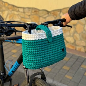 Handmade crochet handlebar basket, bicycle accessories, bike basket, gift for bike lover, crochet organizer, bike storage organization