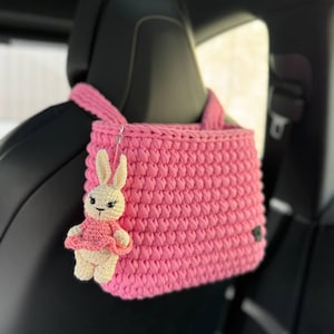Girly car bag with crochet animal keychain, kids car storage, pink car organizer, cute car accessories, back seat organizer, car essentials