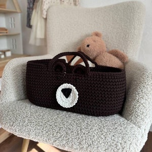 Personalisierter Bär-Moses-Korb, Wald-Kinderzimmer-Dekoration, Nichte-Geschenk von Tante, gewebte Puppenwiege, Kinderzimmer-Geschenk, Schwiegertochter-Geschenk